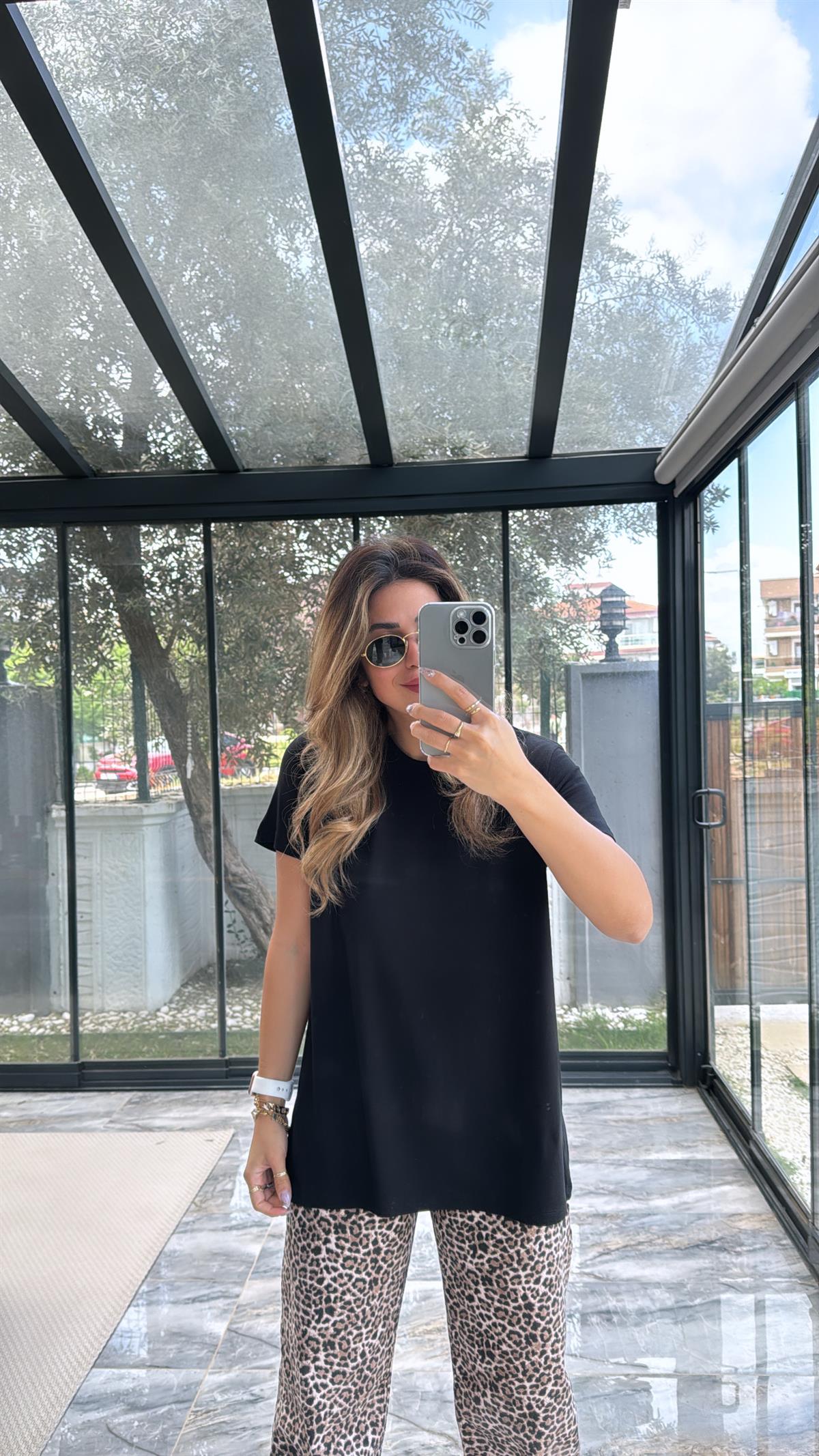 Siyah Bisiklet Yaka Basic Tshirt