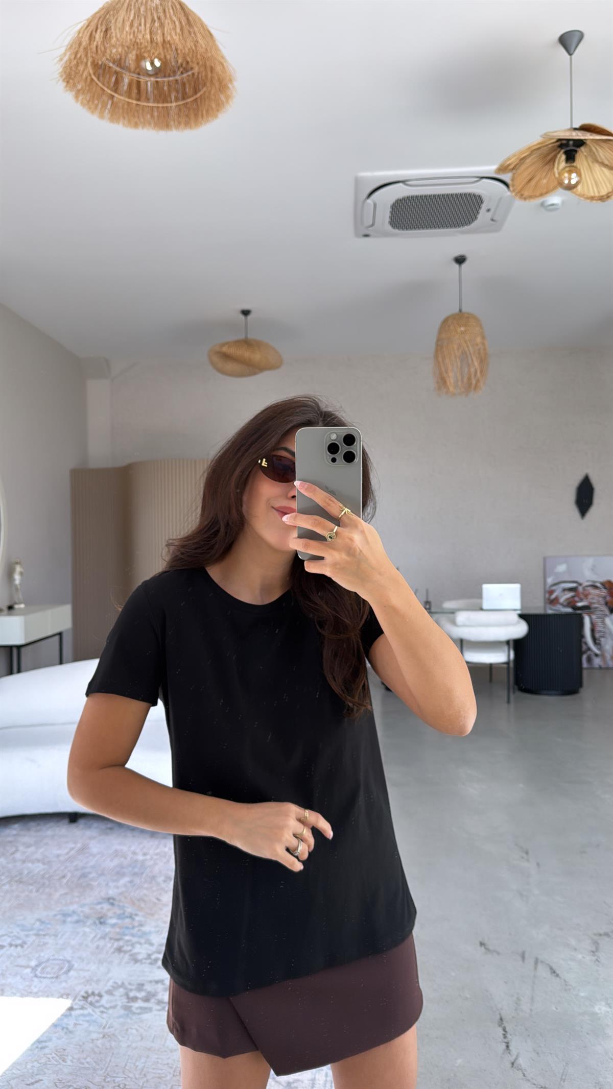 Siyah Bisiklet Yaka Basic Tshirt