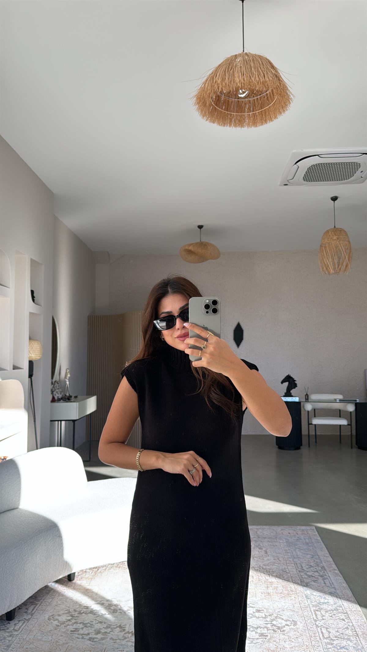 Siyah Boğazlı Triko Maxi Elbise