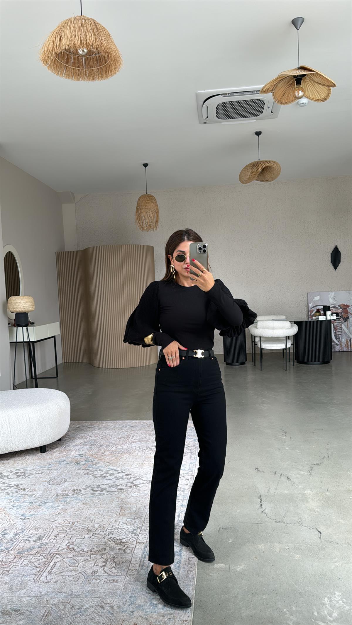 Siyah Boyfit Paça Kesik ZR Jean