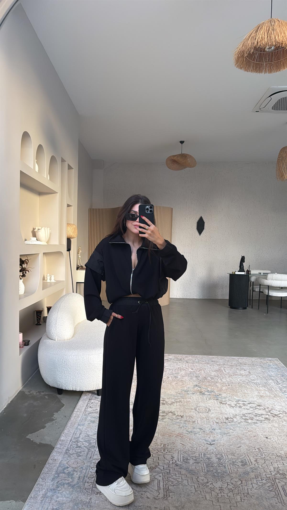 Siyah Ceketli Paraşüt Kumaşlı Twst Model Takım