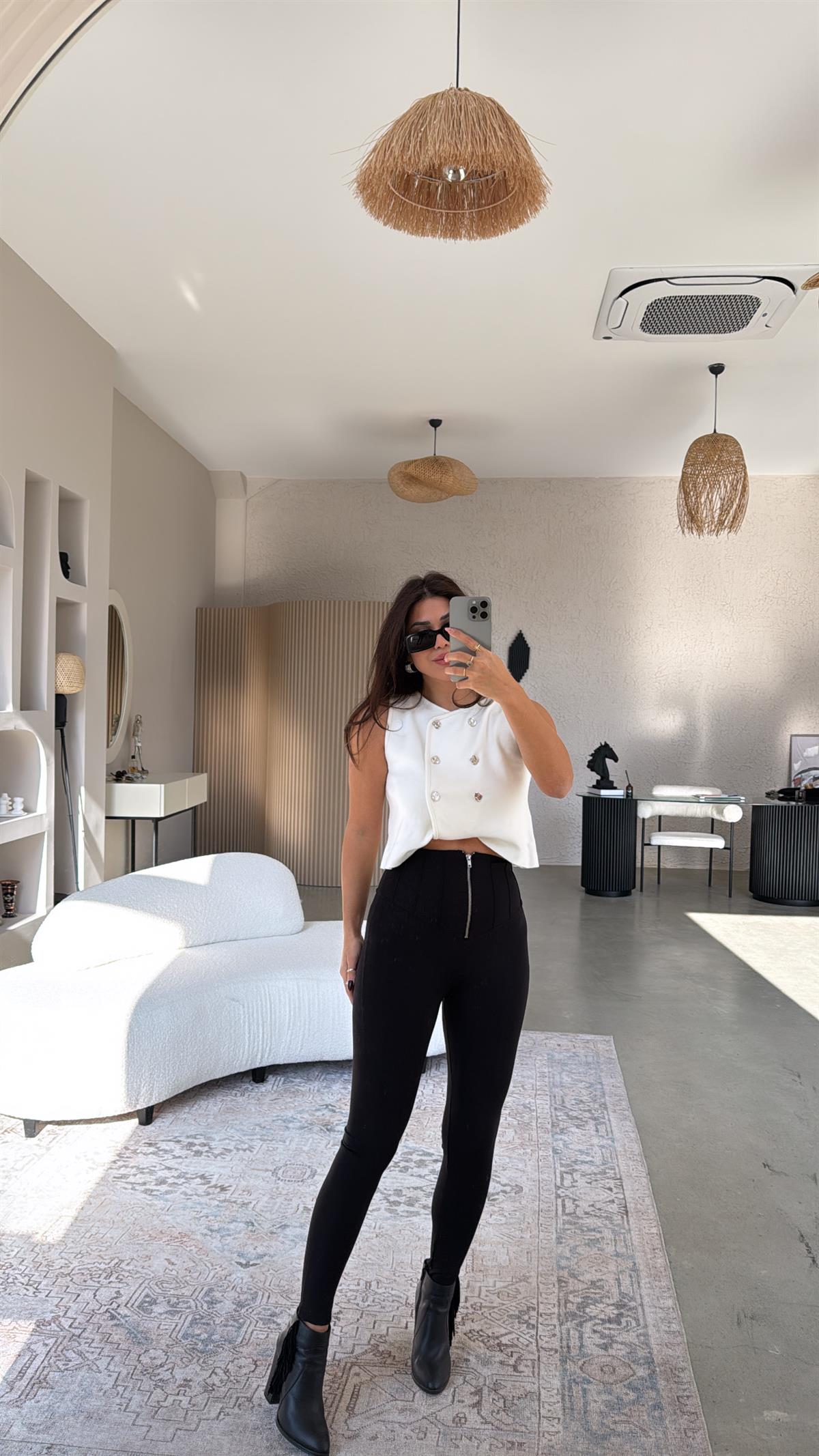 Siyah Çelik Nervürlü Tayt