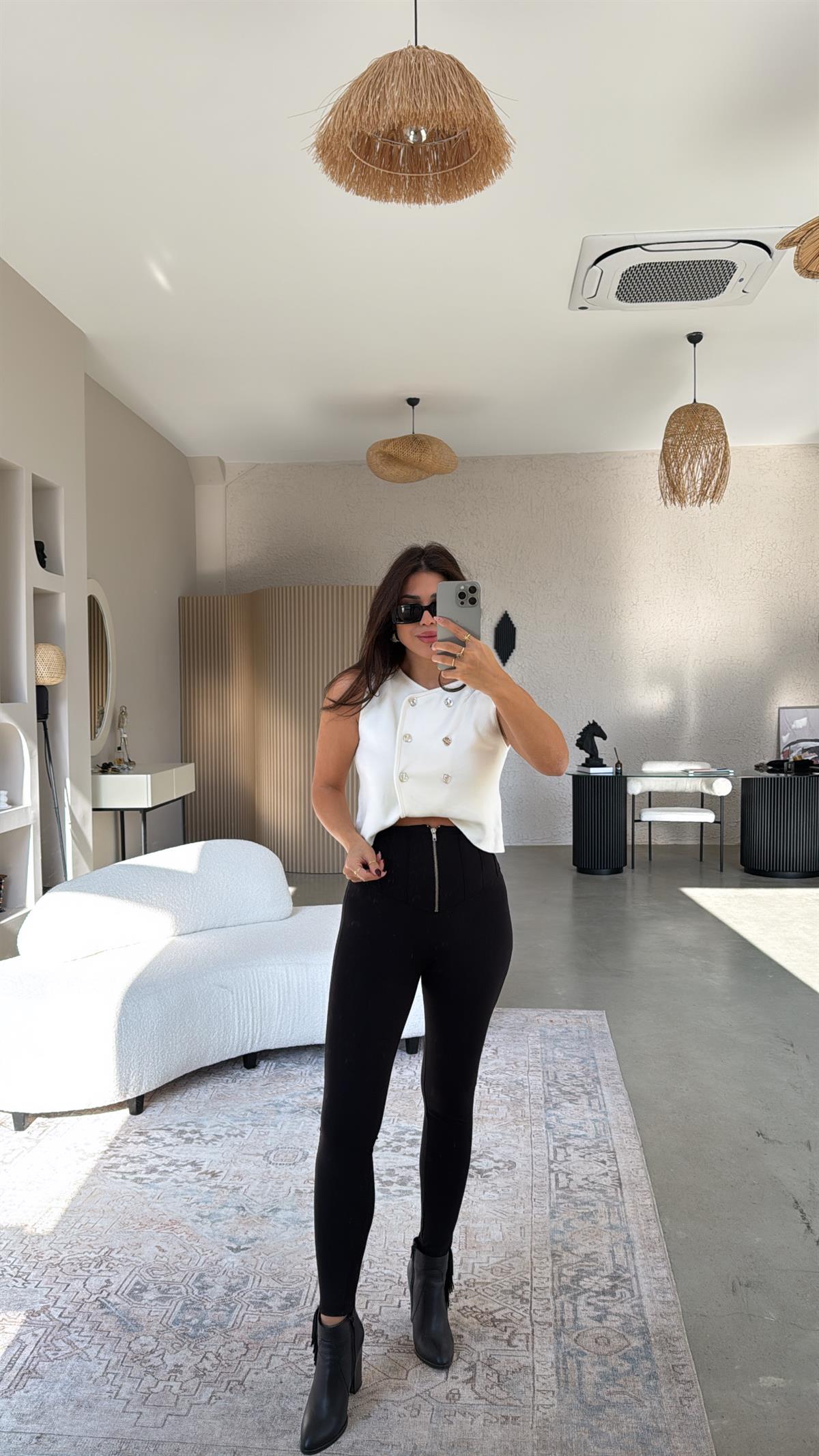 Siyah Çelik Nervürlü Tayt