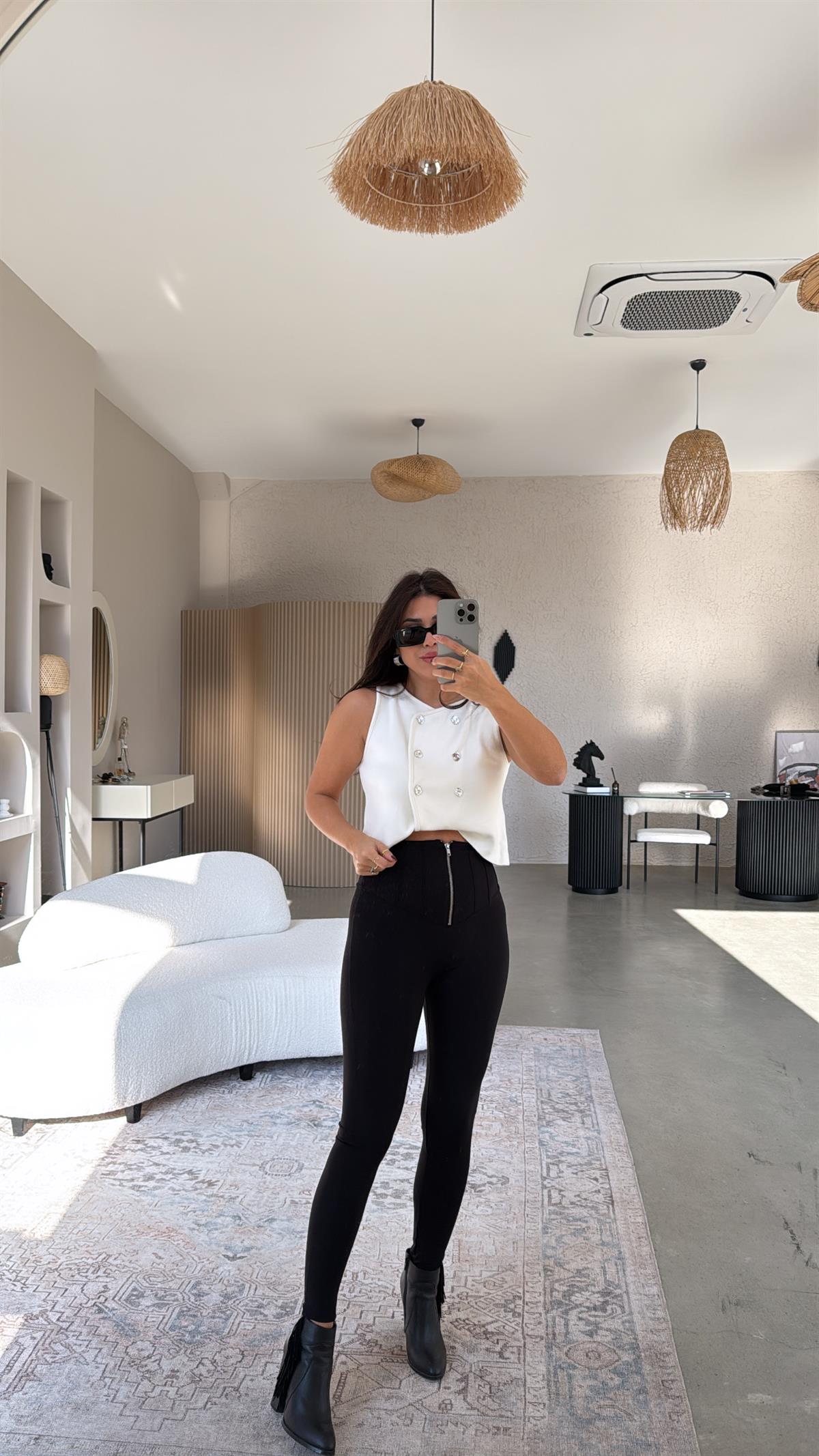 Siyah Çelik Nervürlü Tayt