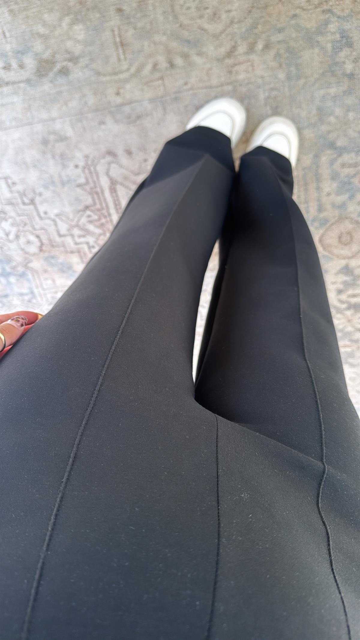 Siyah Çımalı Gizli Lastik Pantolon