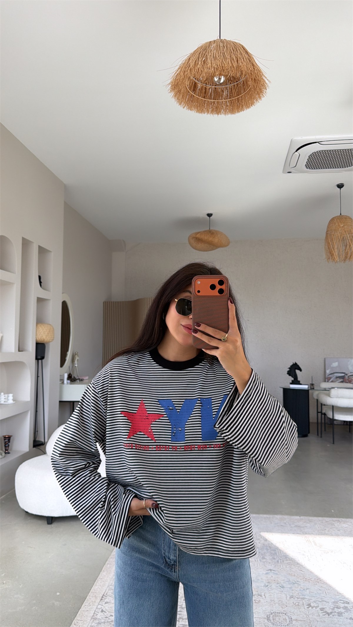 Siyah Çizgili Pamuklu İnce NY Baskılı Basic