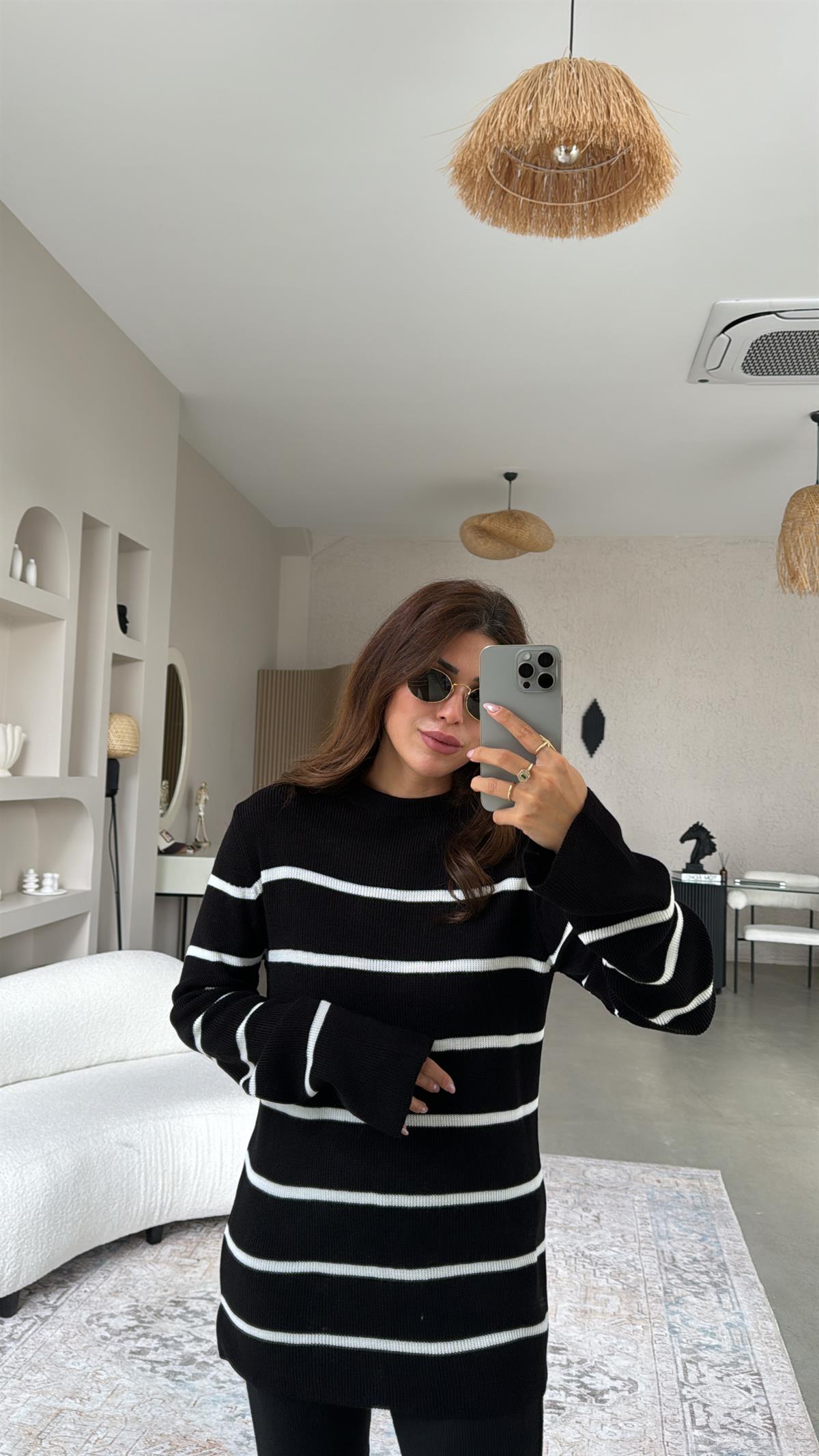 Siyah Çizgili Triko Tunik