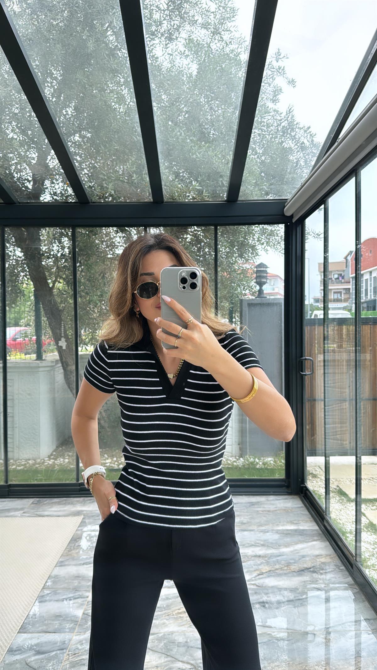 Siyah Çizgili Yakalı Ribana Tshirt