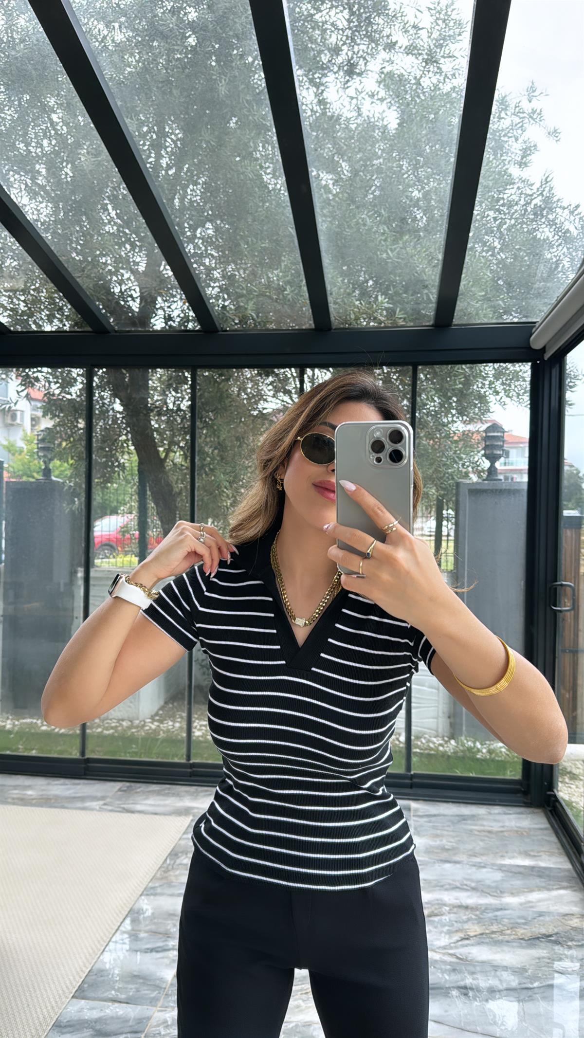 Siyah Çizgili Yakalı Ribana Tshirt