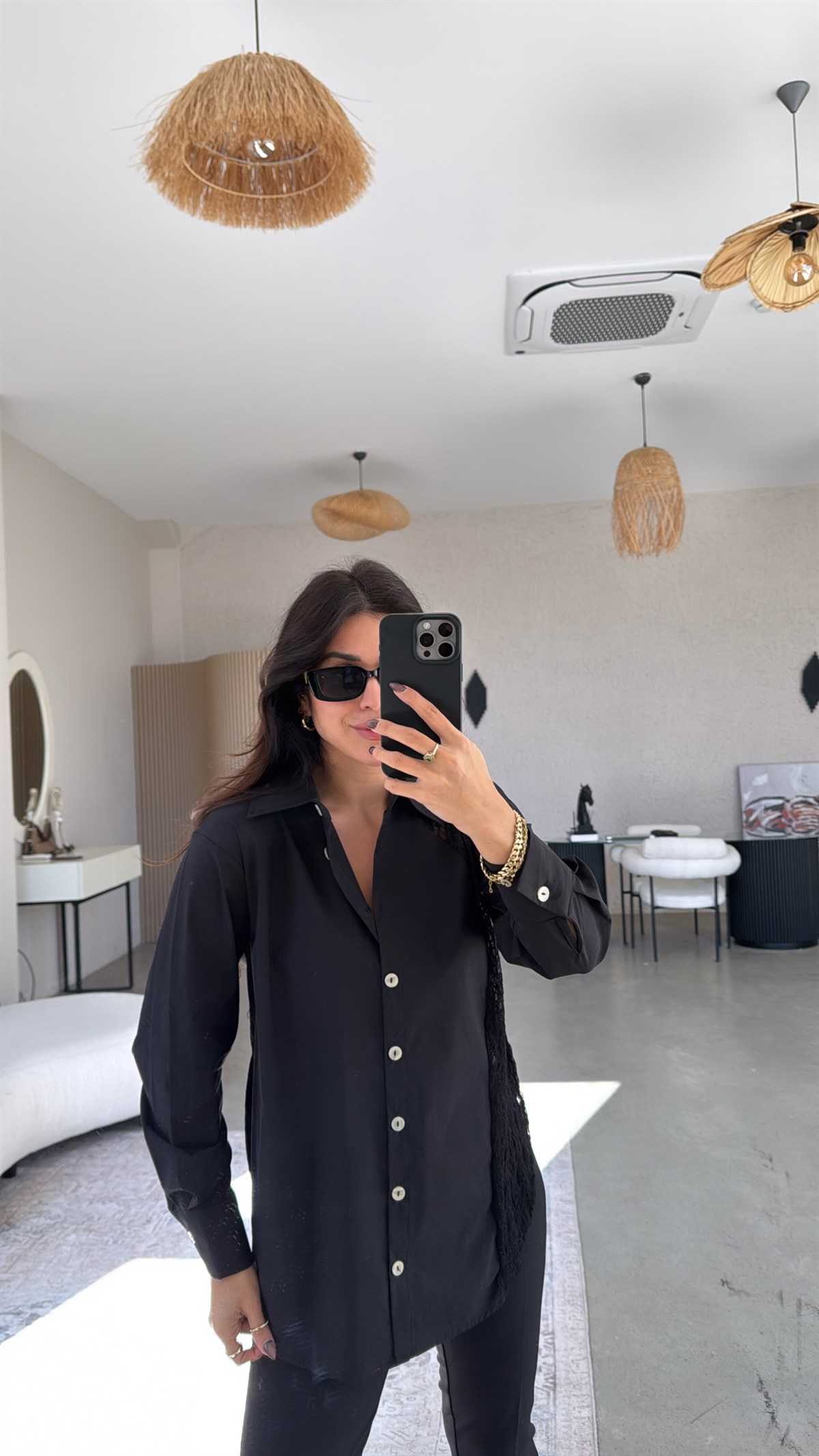 Siyah Dantel Detaylı Poplin Premium Gömlek