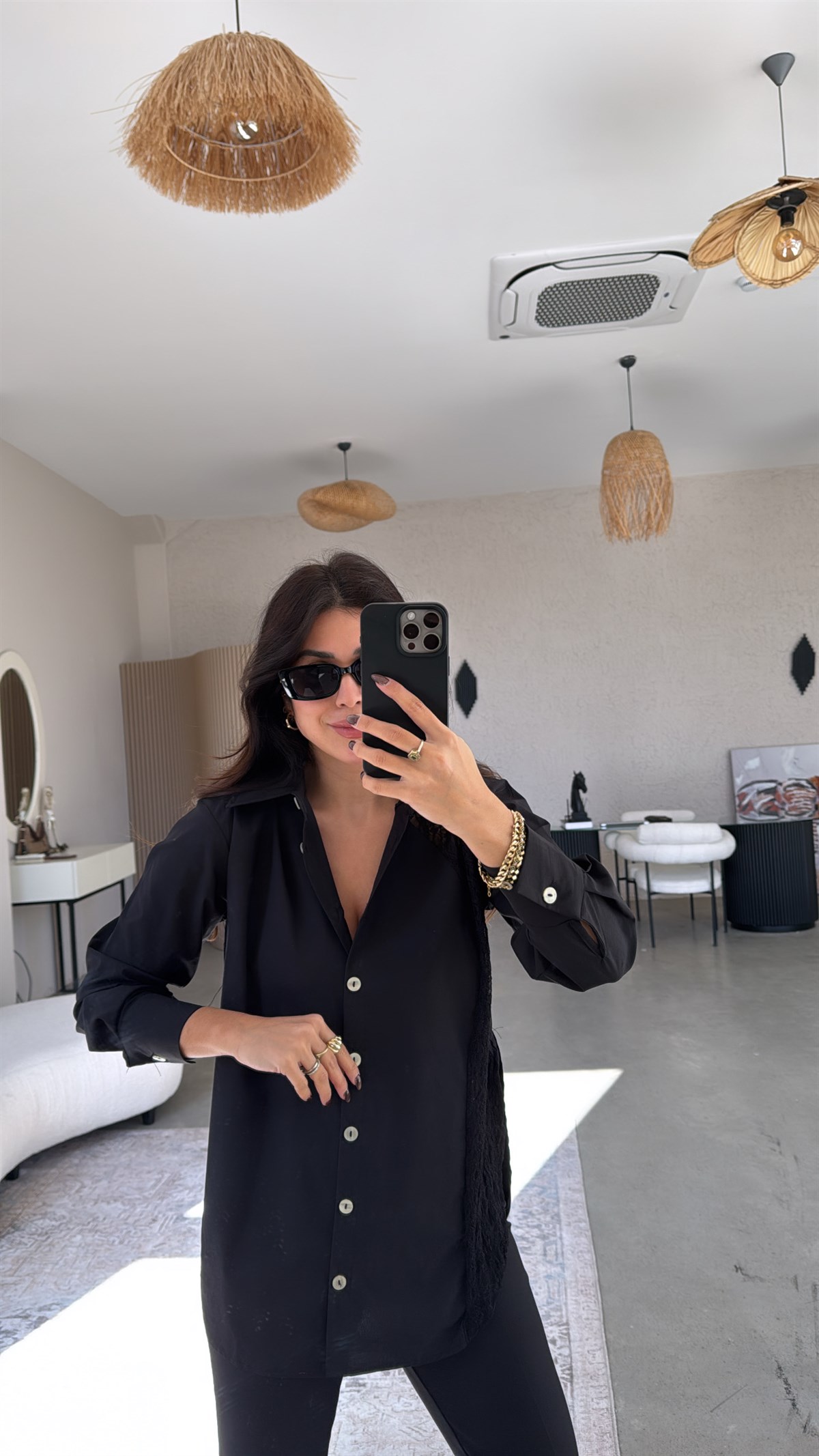 Siyah Dantel Detaylı Poplin Premium Gömlek