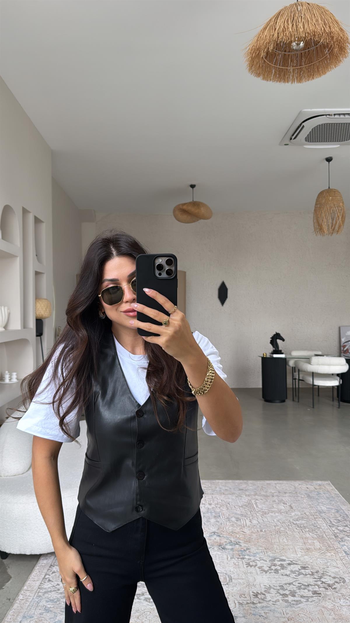 Siyah Deri Yelek