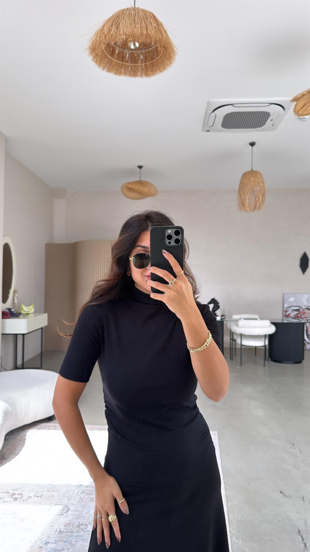 Siyah Dik Yaka Büzgü Detay Modal Basic