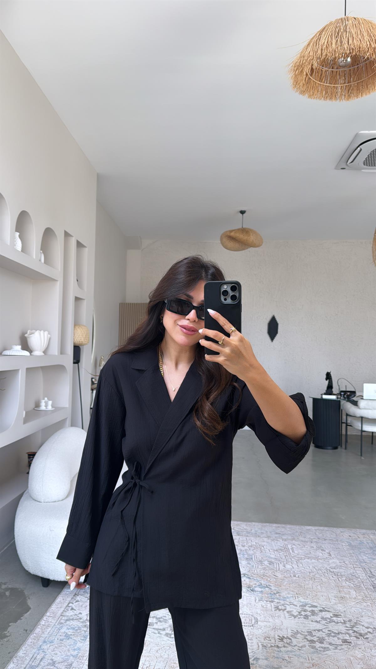 Siyah Dokuma Kruvaze Yaka Gömlek Takım