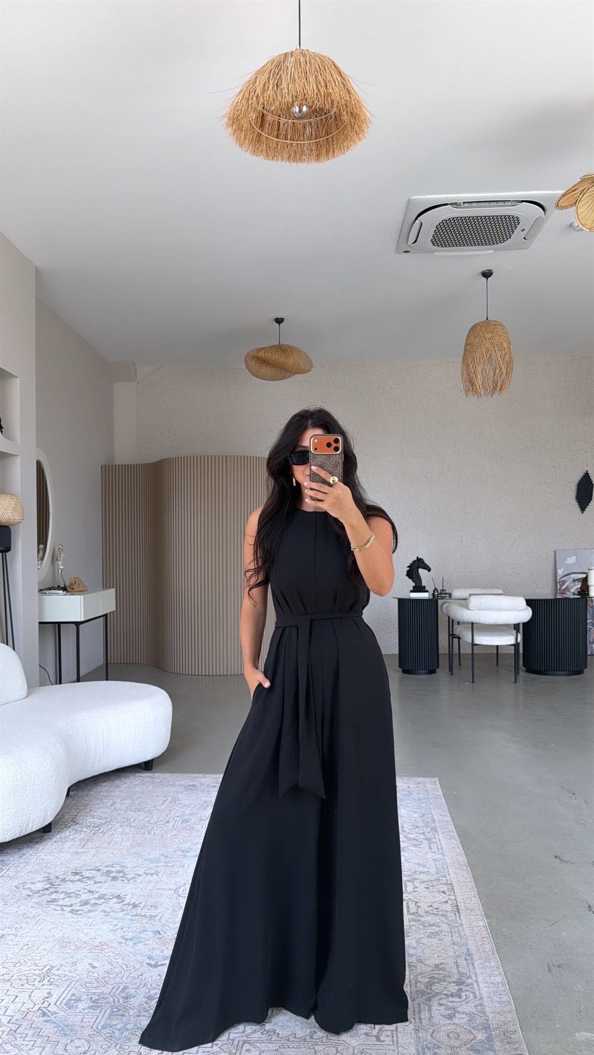 Siyah Dökümlü Salaş Bol Paça Kuşaklı Tulum