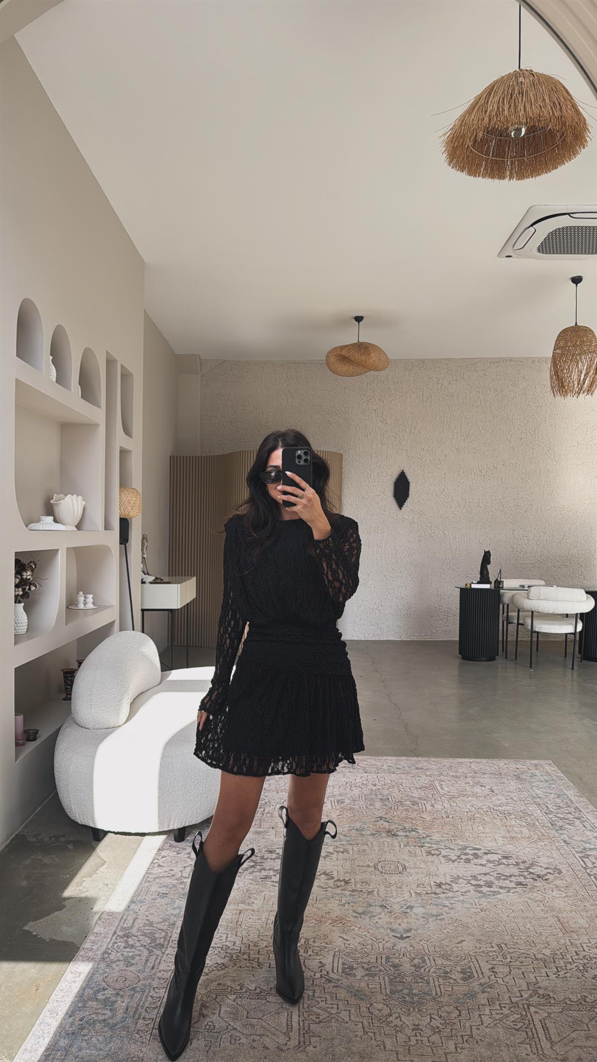 Siyah Drape Detaylı Dantel Elbise