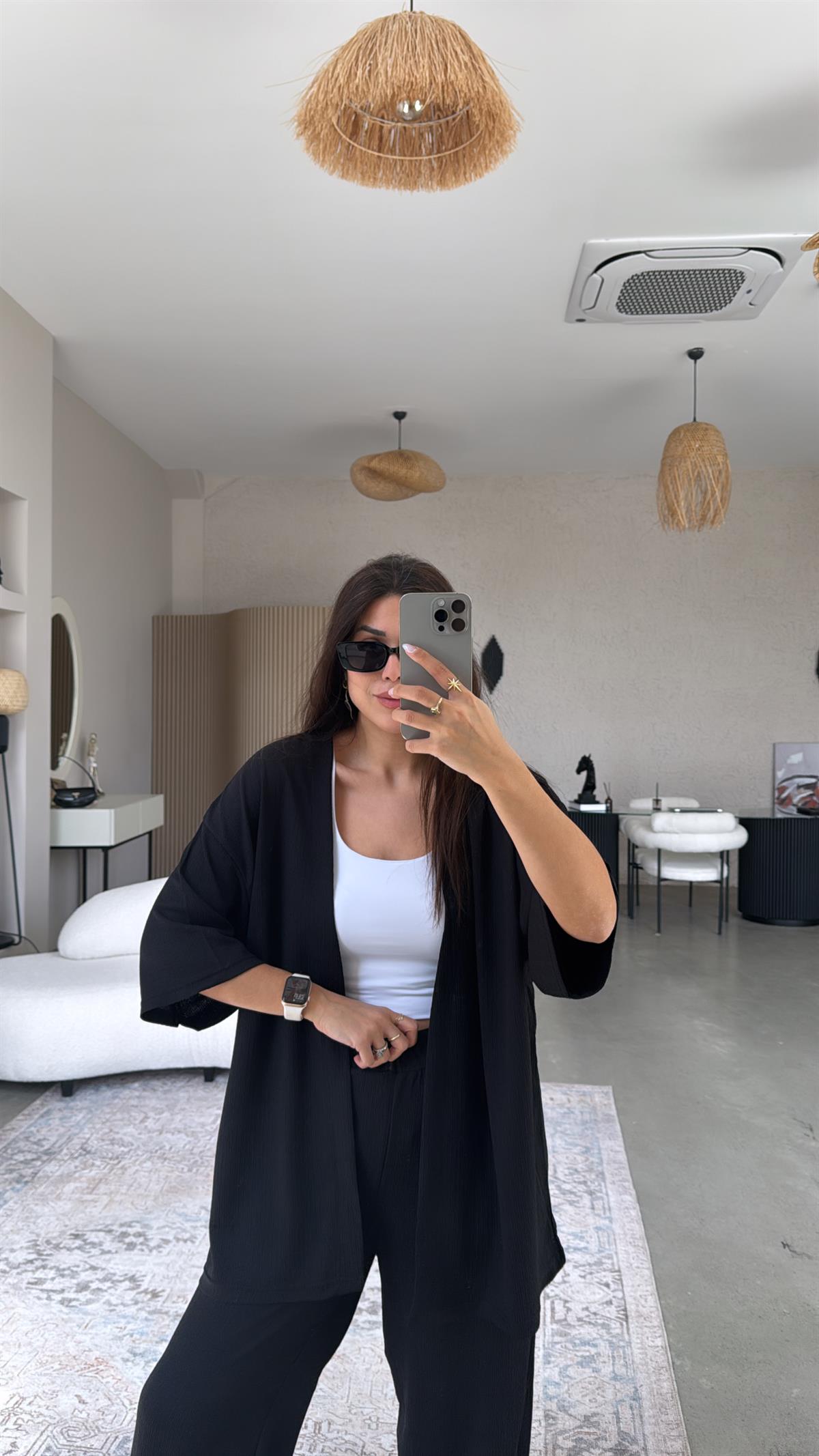 Siyah Düz Bürümcük Ceketli Takım