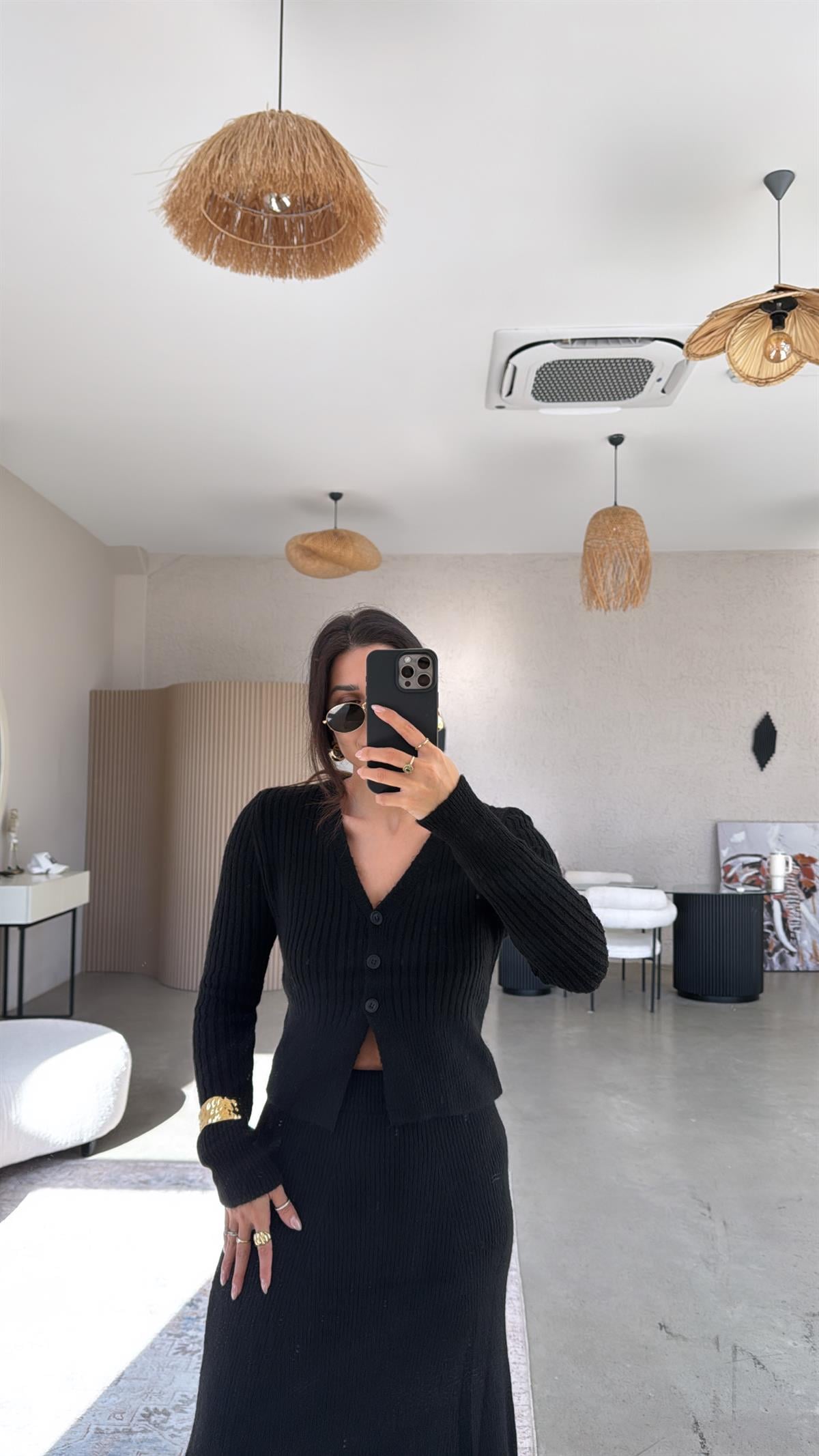 Siyah Etek Hırka Triko Takım