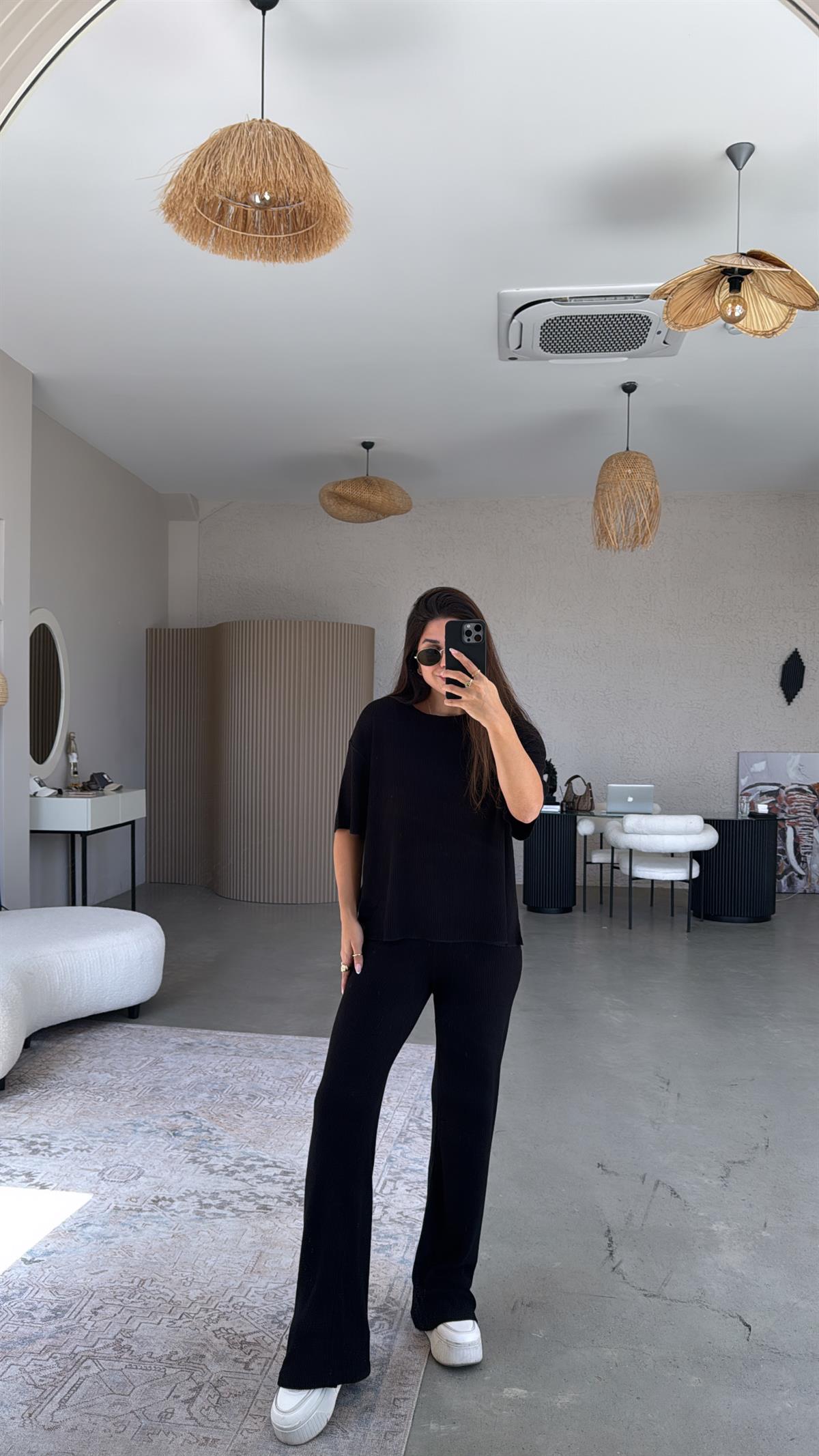 Siyah Fitilli Yumuşak Kumaş Takım