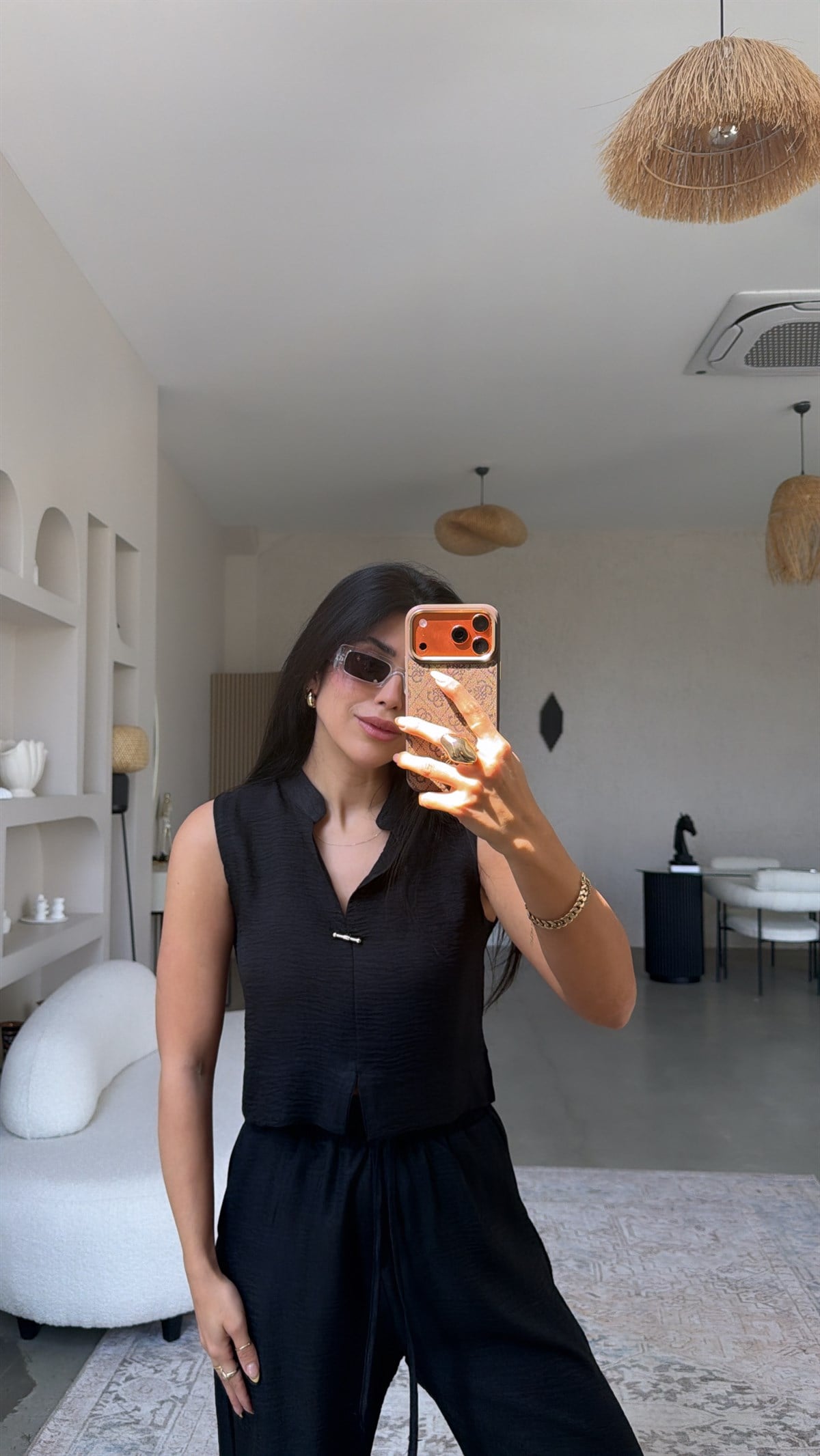 Siyah Gümüş Aksesuarlı Pantolon Bluz Takım
