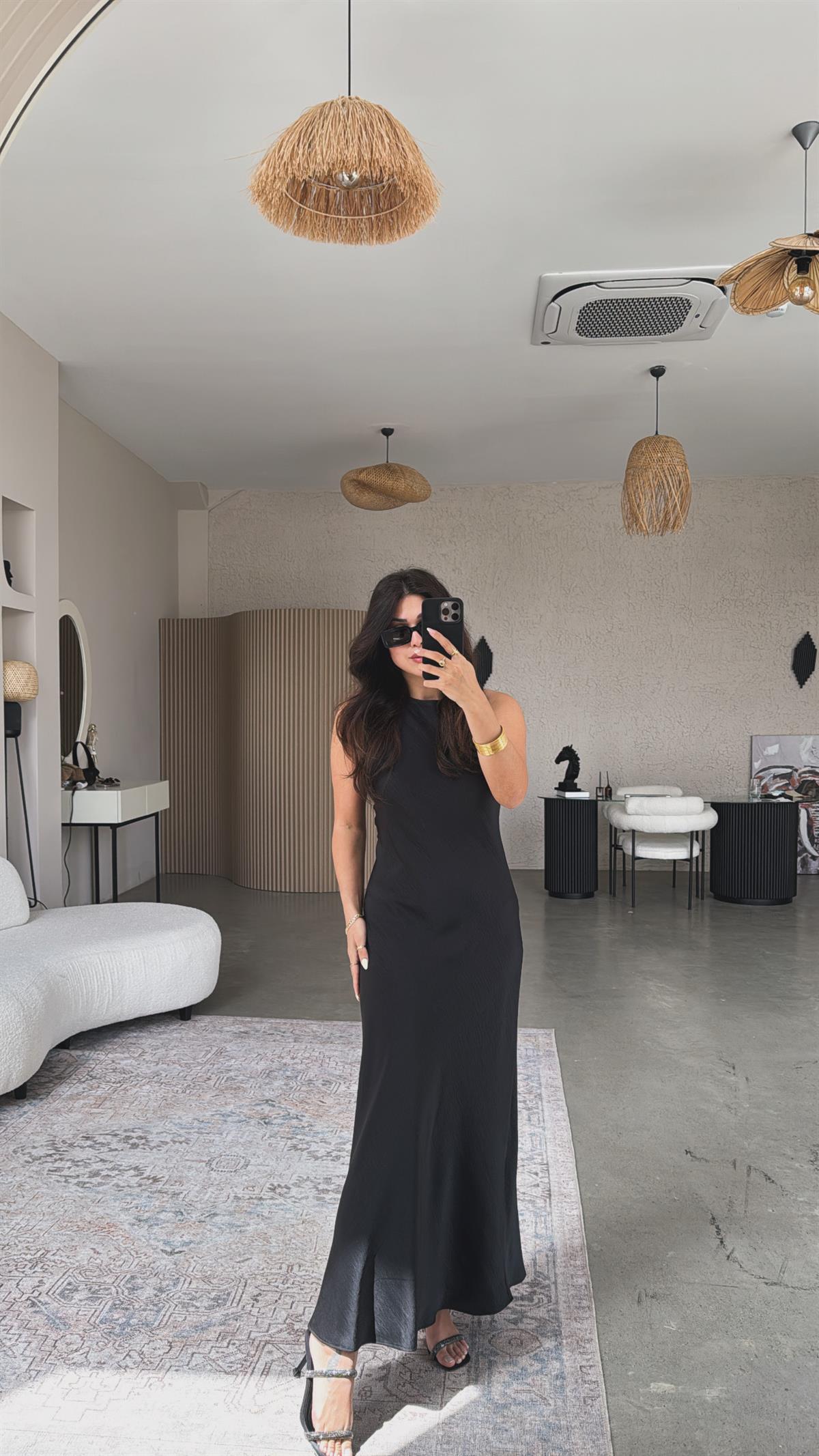 Siyah Halter Yaka Maxi Elbise