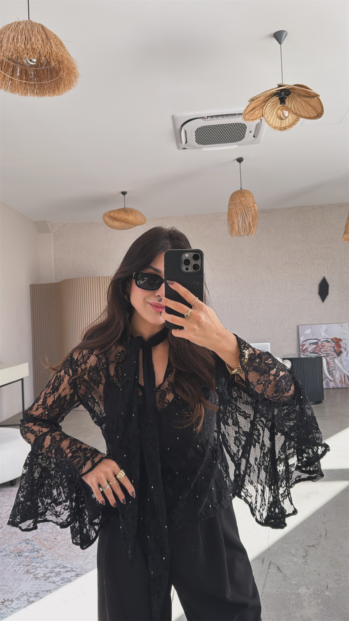 Siyah İç Atletli Taşlı İspanyol Kol Dantel Bluz