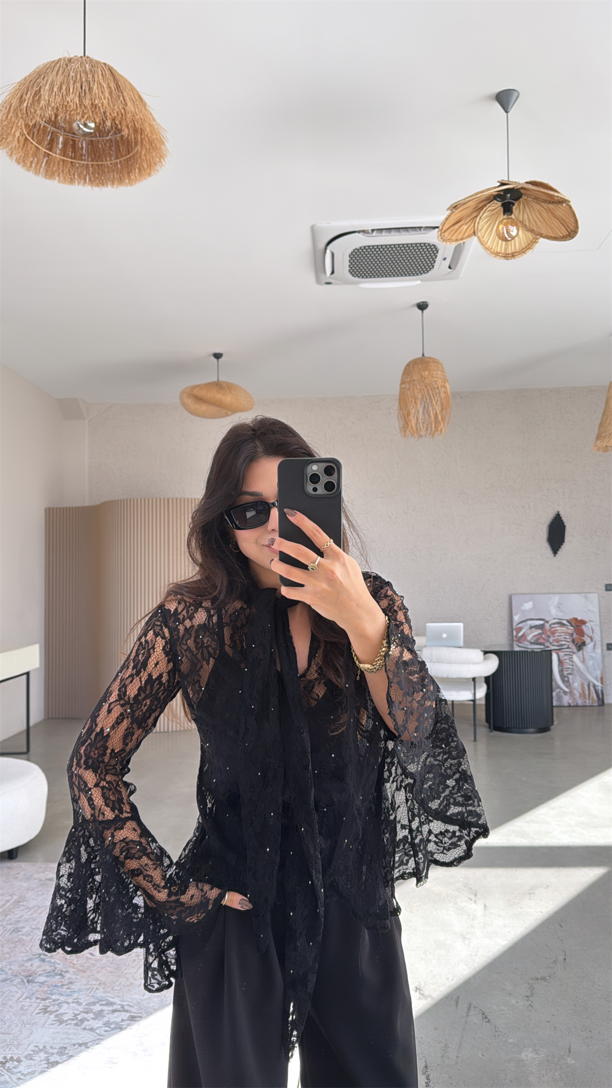 Siyah İç Atletli Taşlı İspanyol Kol Dantel Bluz