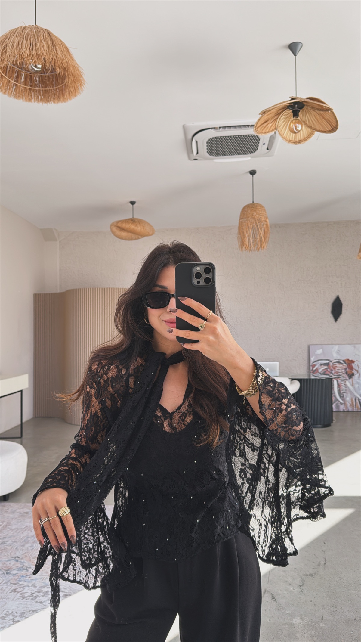 Siyah İç Atletli Taşlı İspanyol Kol Dantel Bluz