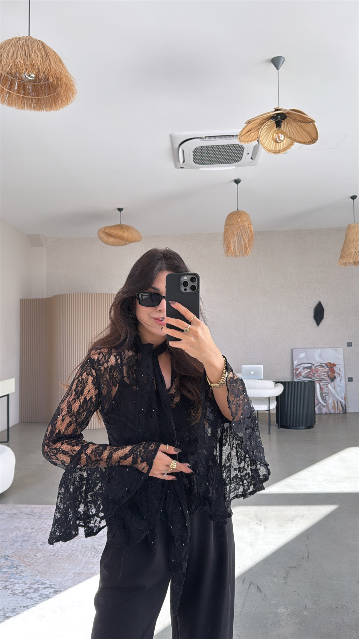 Siyah İç Atletli Taşlı İspanyol Kol Dantel Bluz