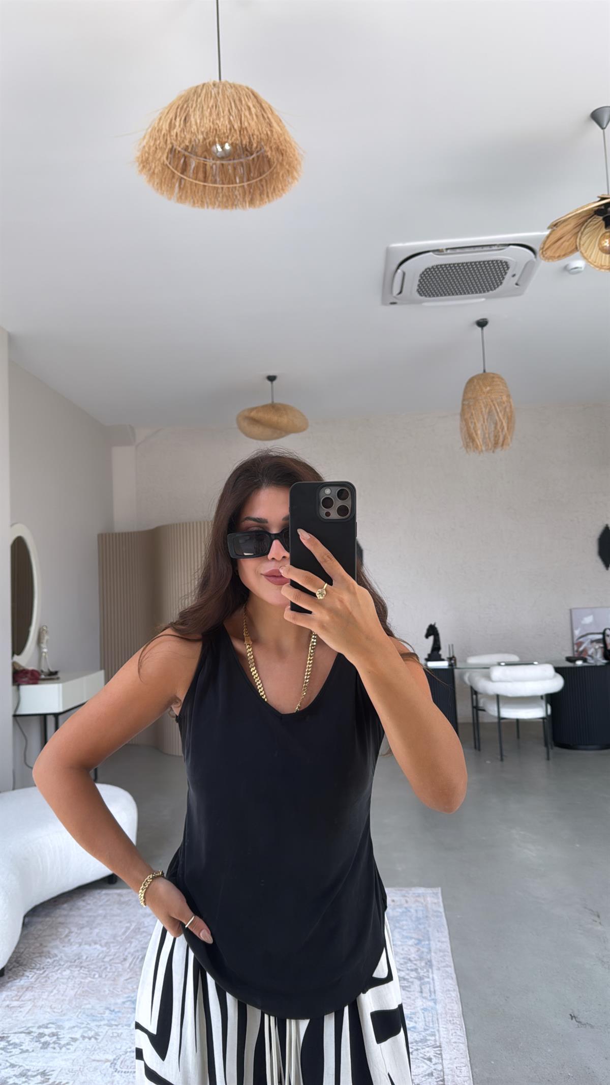 Siyah İnce Modal V Yaka Atlet