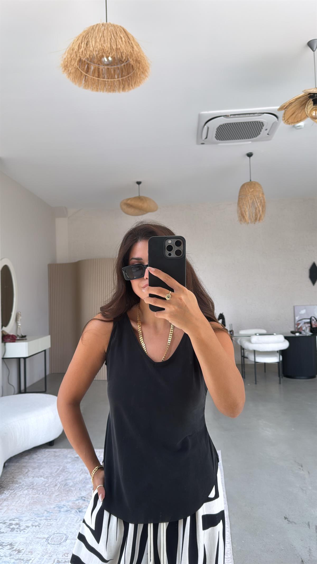 Siyah İnce Modal V Yaka Atlet