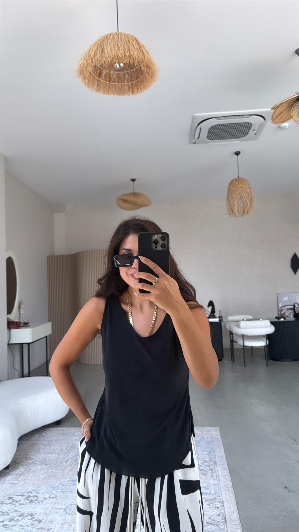 Siyah İnce Modal V Yaka Atlet