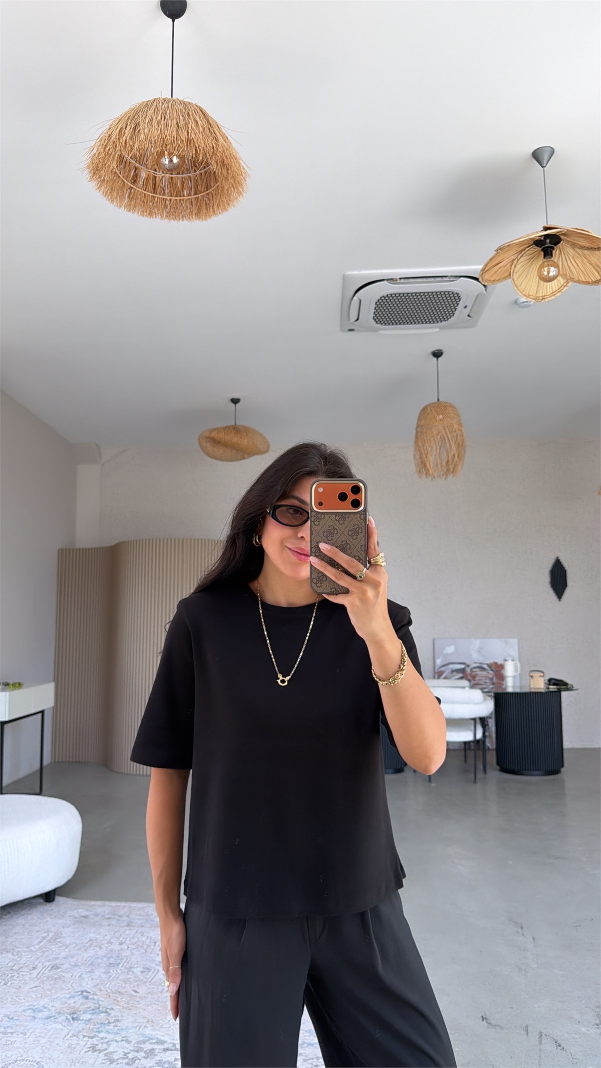 Siyah İnterlok Kumaş Bisiklet Yaka Vatkalı Tshirt