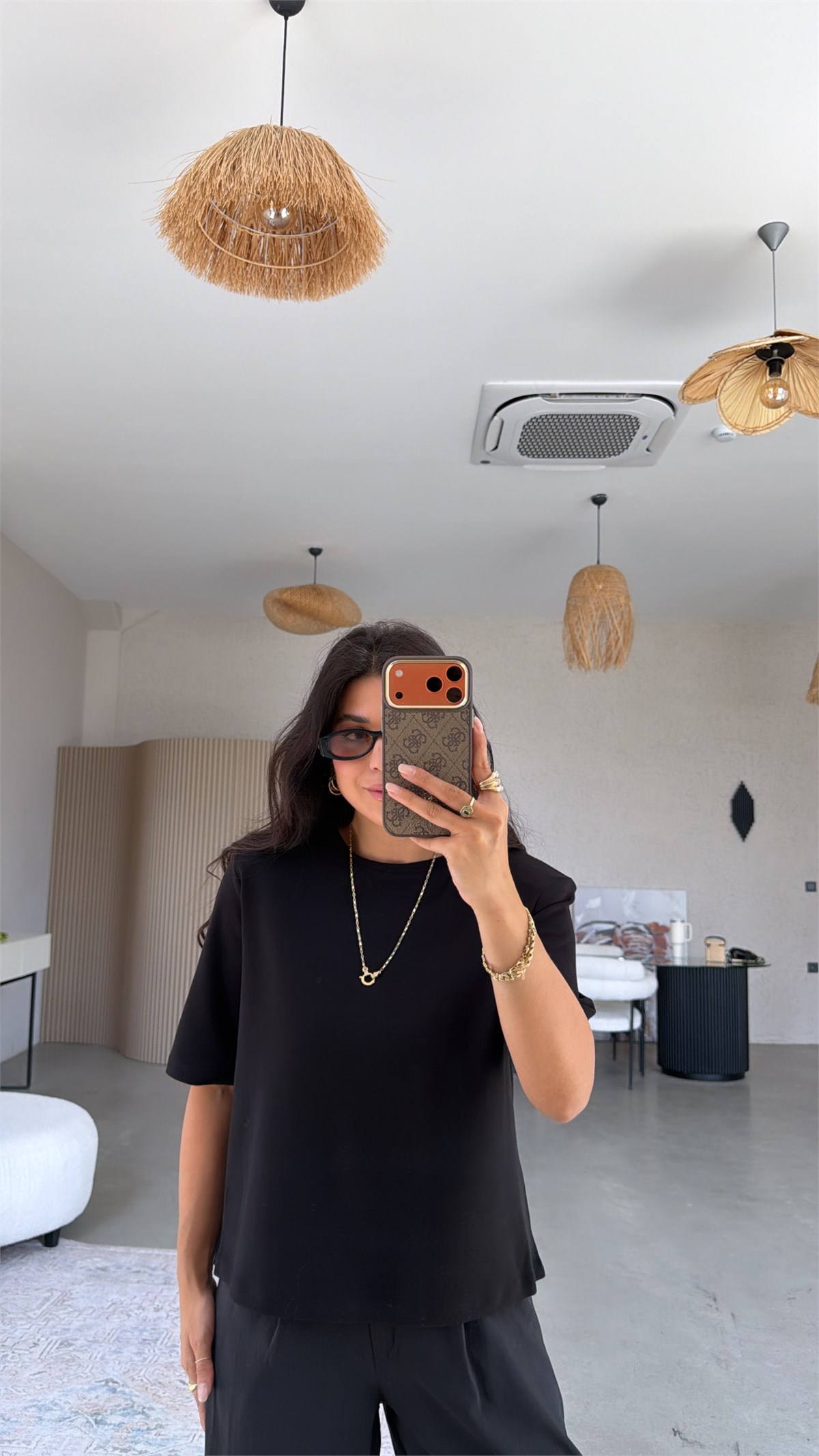 Siyah İnterlok Kumaş Bisiklet Yaka Vatkalı Tshirt