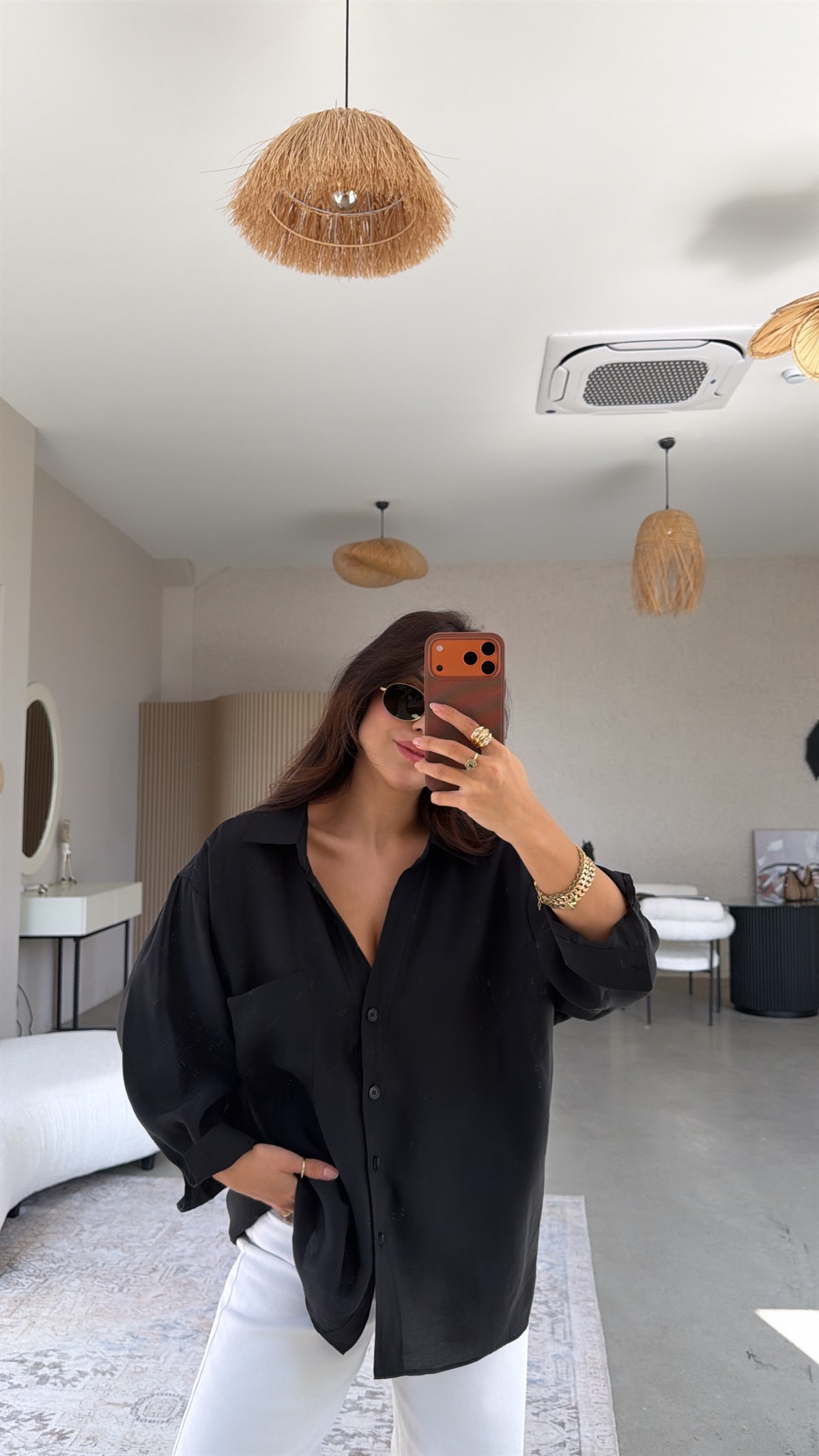 Siyah İpek Dökümlü Gömlek