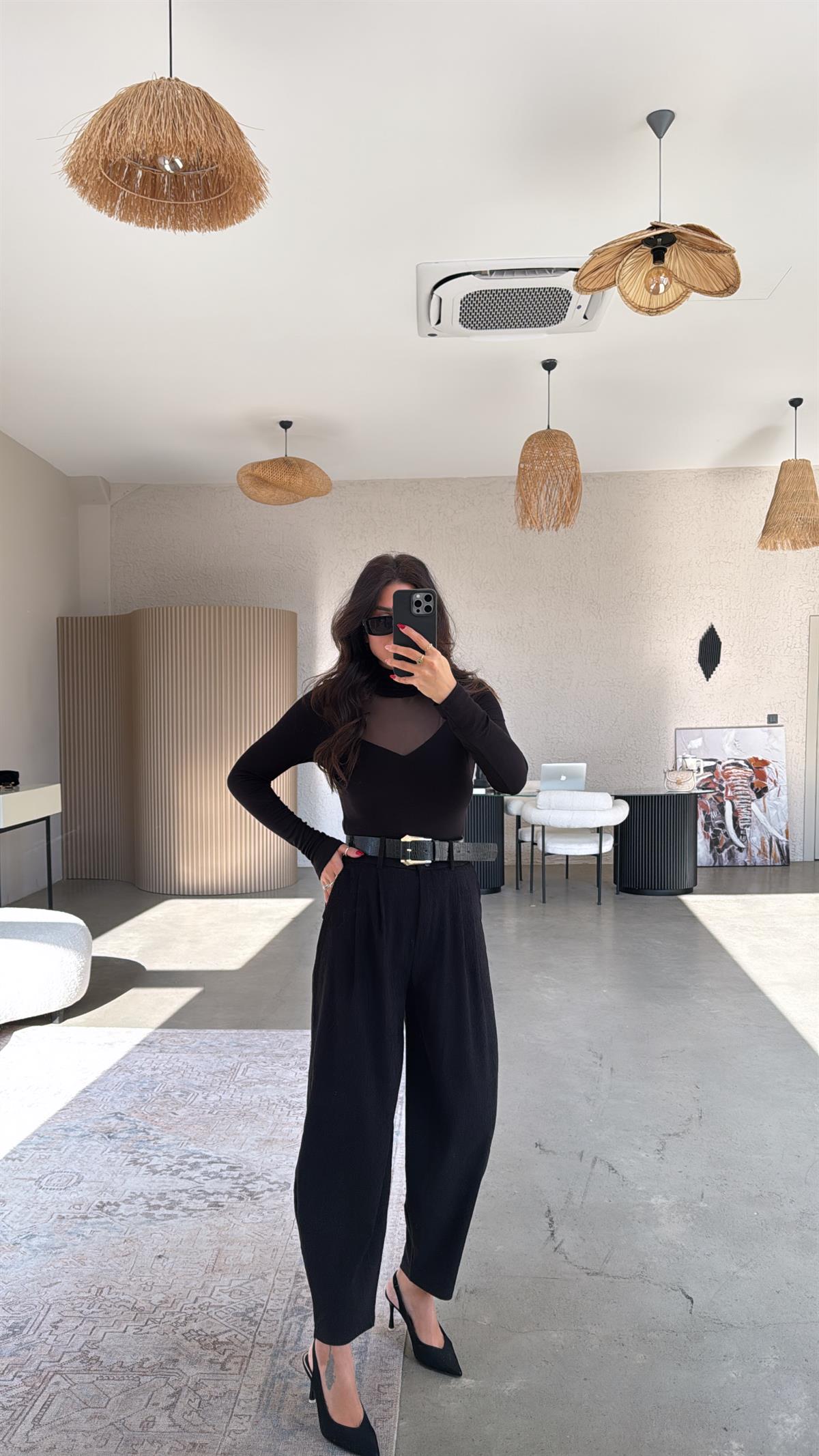 Siyah Kadife Kemerli Havuç Pantolon