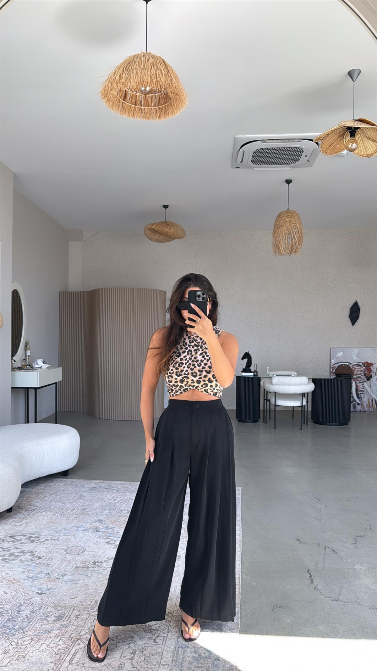 Siyah Kaplama Düğme Salaş Kumaş Pantolon