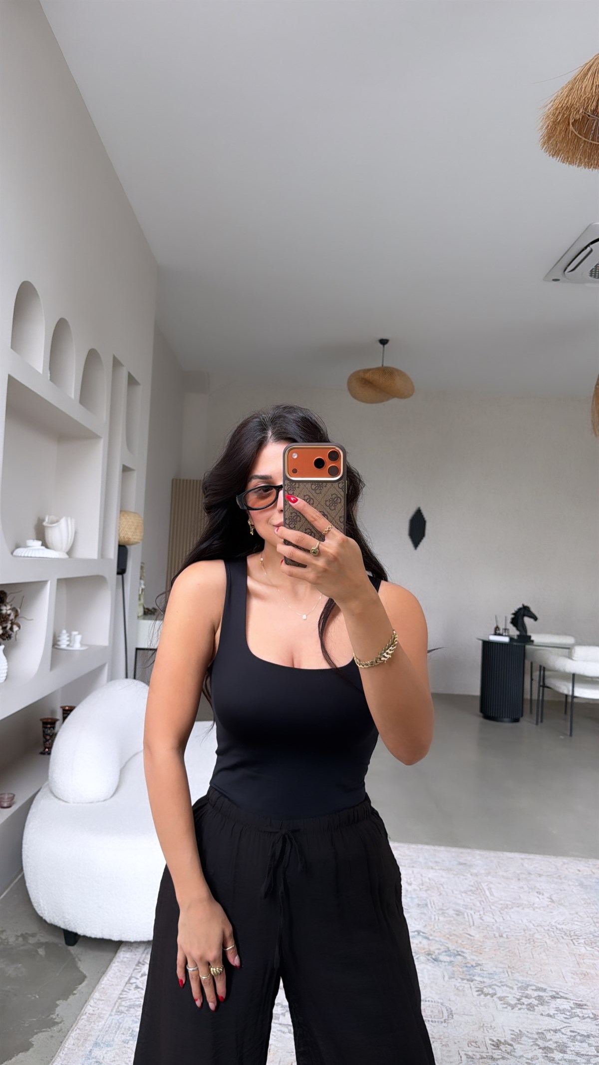 Siyah Kare Yaka Polyamid Atlet