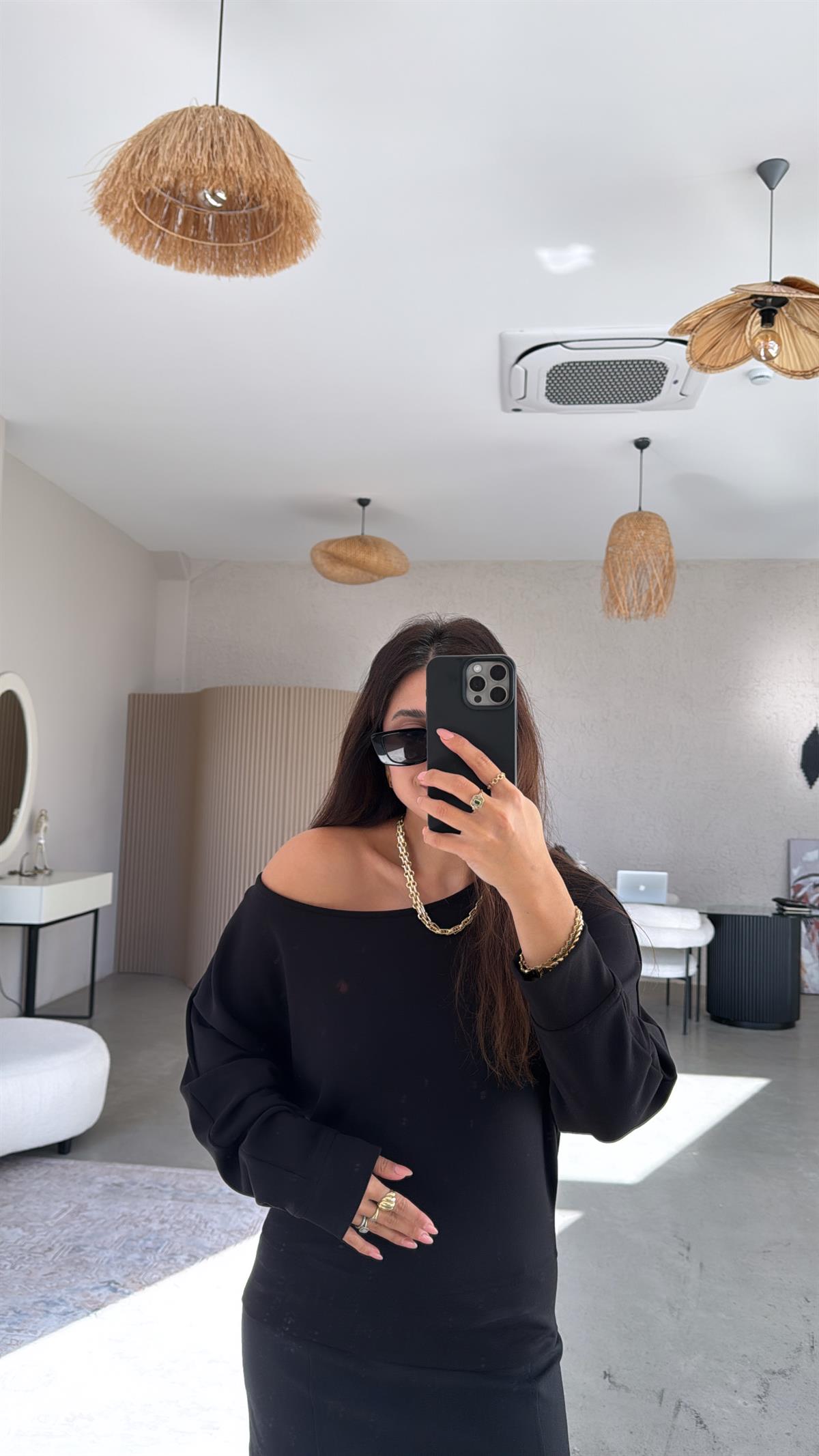 Siyah Kayık Yaka Modal Sweat Bluz