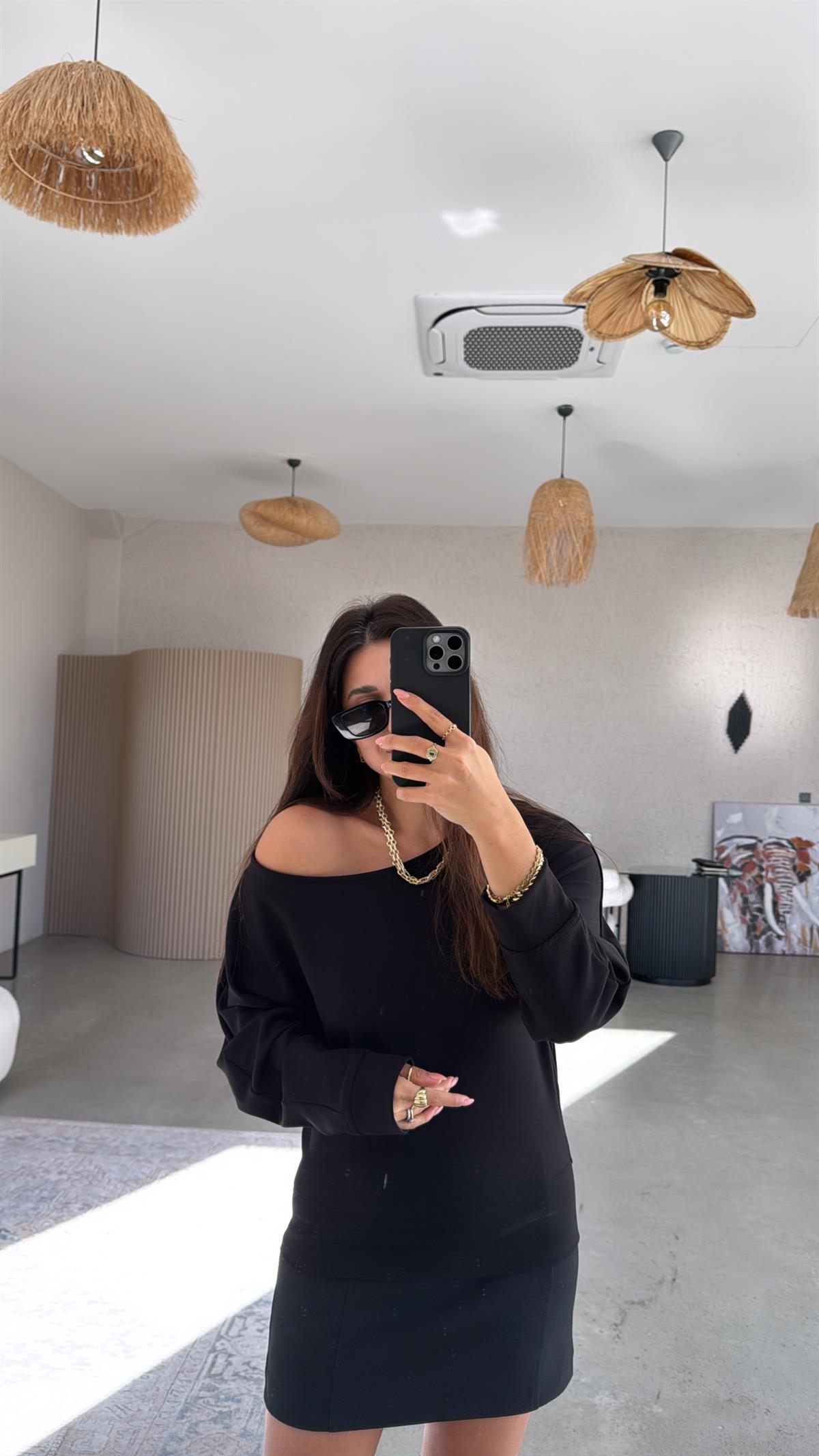 Siyah Kayık Yaka Modal Sweat Bluz