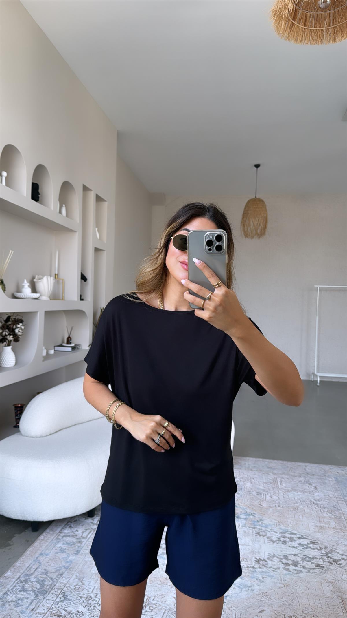 Siyah Kayık Yaka Pyr Tshirt