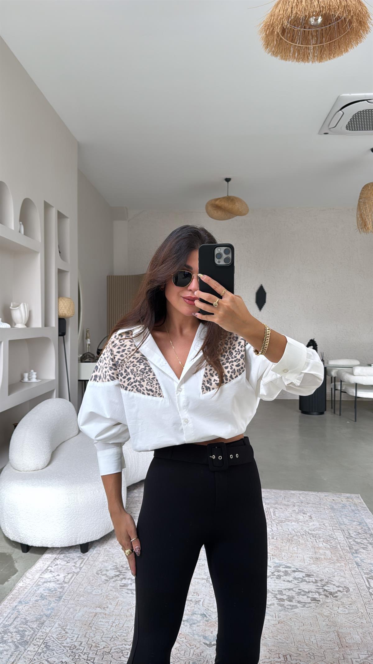 Siyah Kemerli Toparlayıcı Kumaş Pantolon