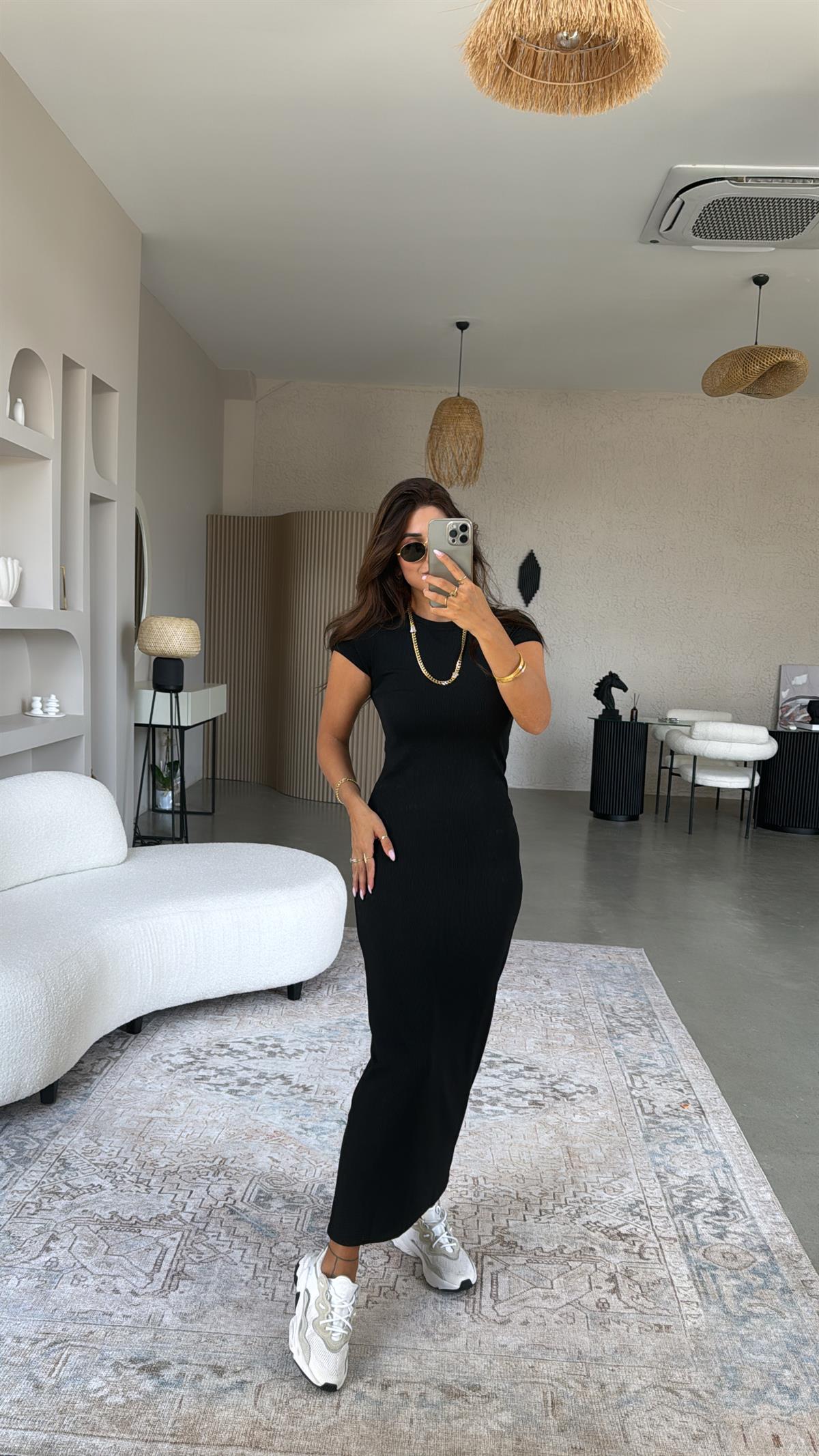 Siyah Kısa Kollu Soft Kaşkorse Elbise