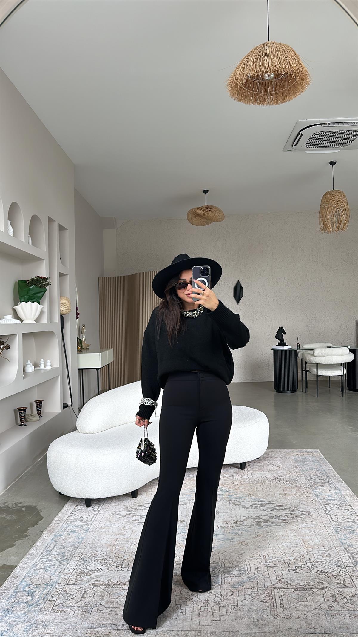 Siyah Klasik Kaplama Düğmeli Kumaş Pantolon