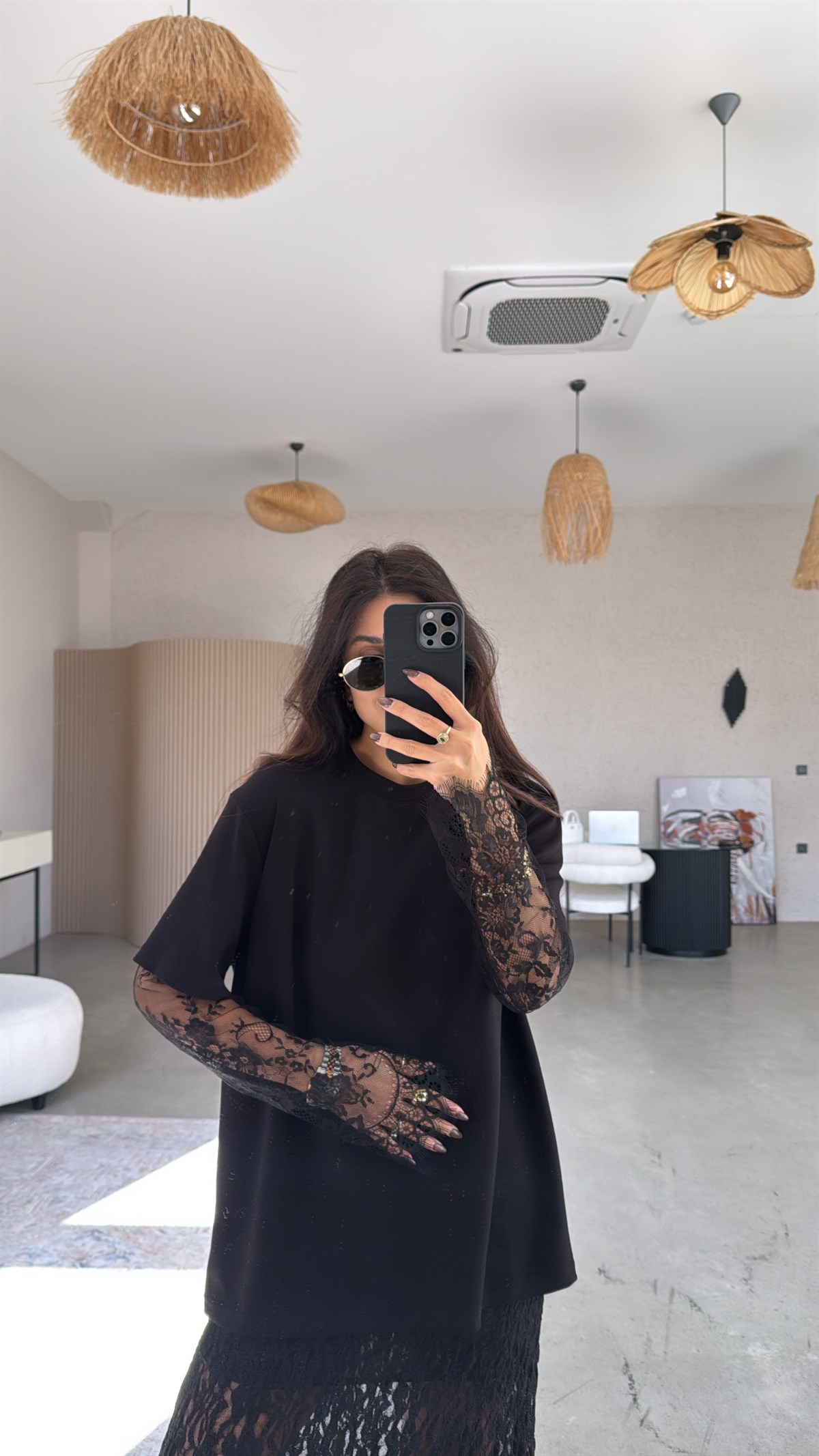 Siyah Kolları Dantelli Modal Tshirt