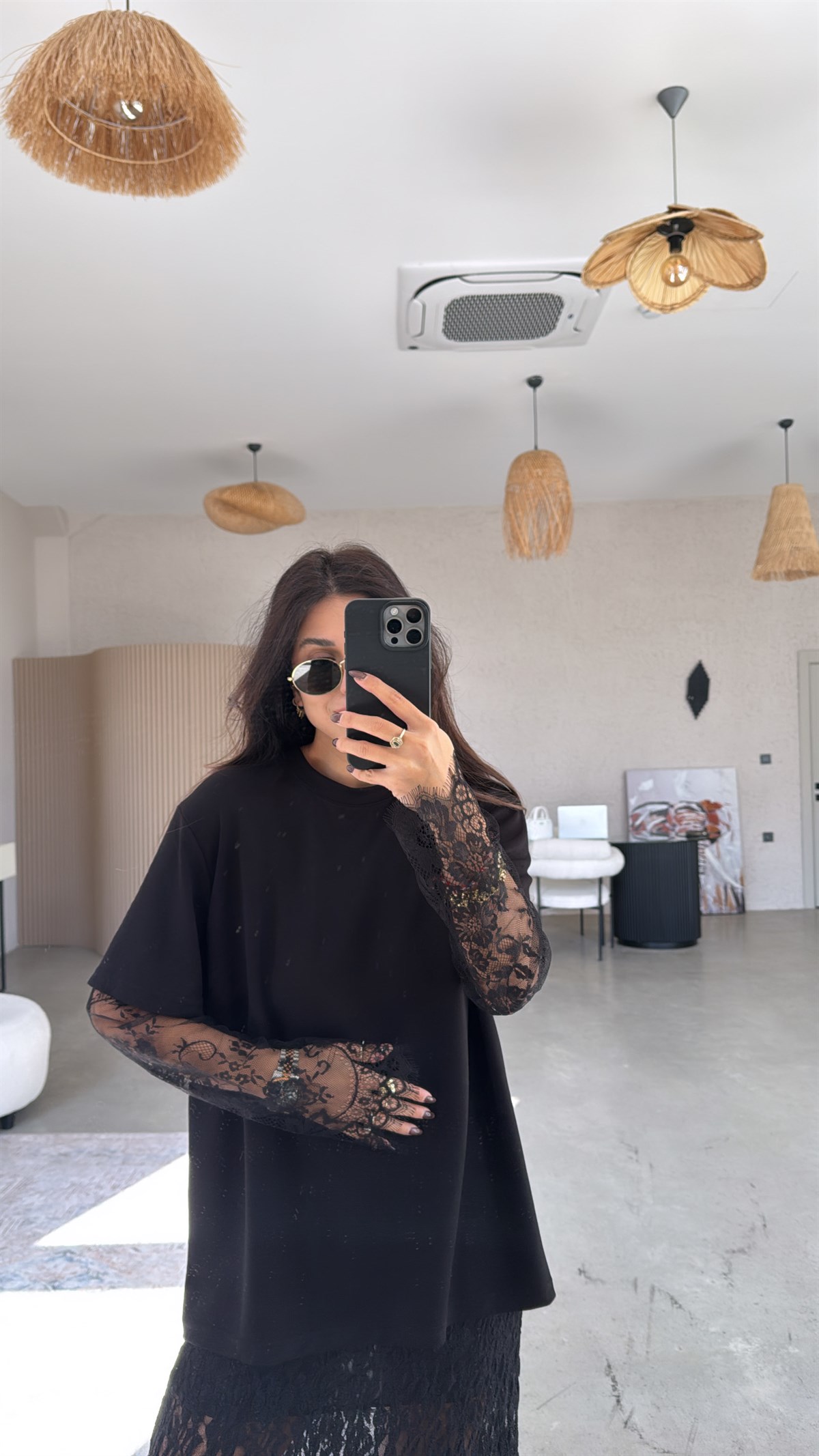 Siyah Kolları Dantelli Modal Tshirt