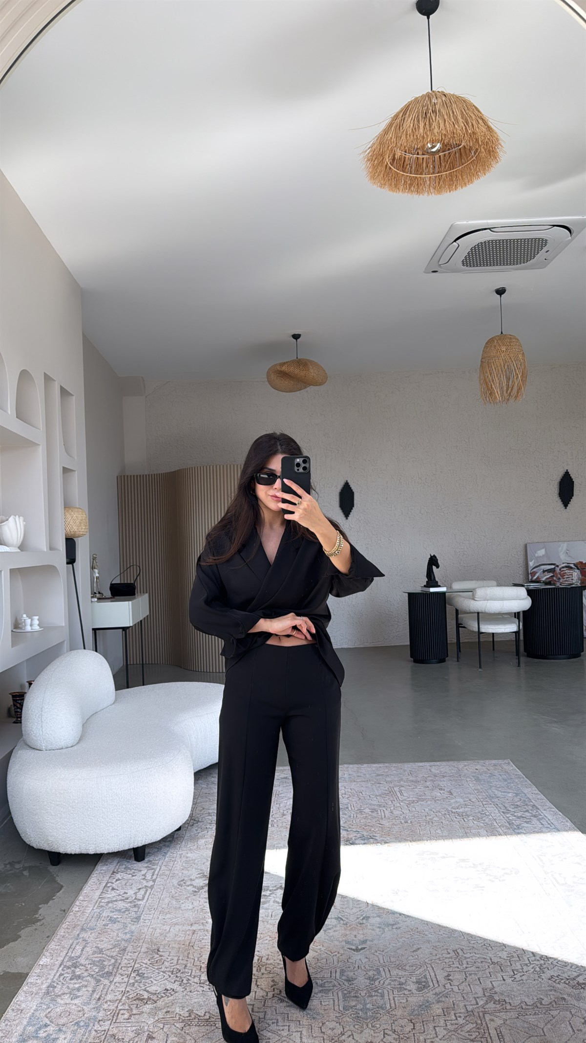 Siyah Kruvaze Ceketli Dökümlü Paça Detaylı Massi Takım