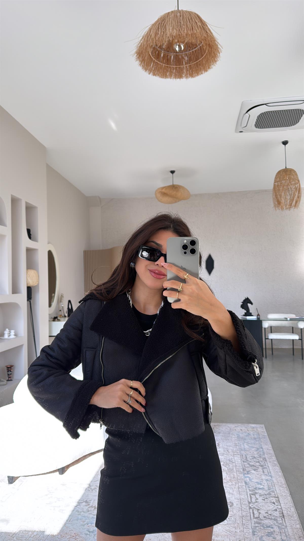 Siyah Kürklü Deri Mont