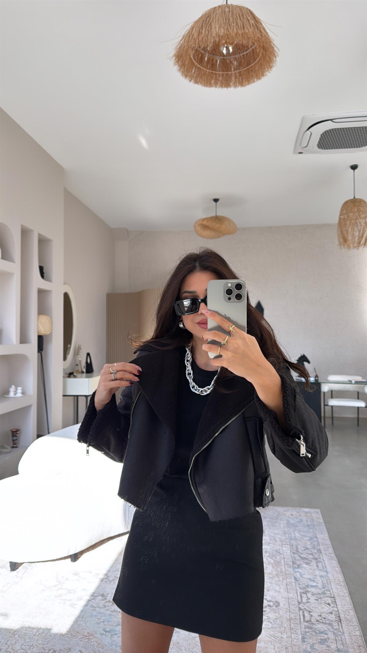 Siyah Kürklü Deri Mont