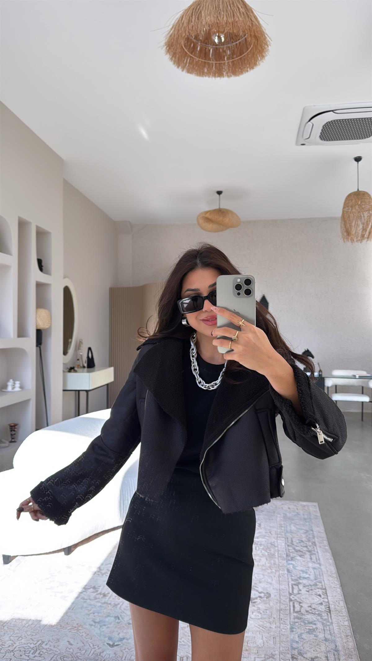 Siyah Kürklü Deri Mont